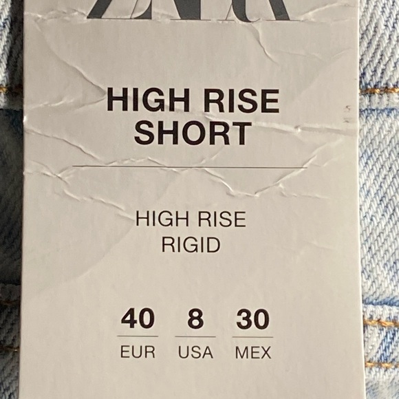 NWT. Zara Z1975 Snow Wash High Rise Frayed Ripped Denim Shorts. Size 8. - Picture 7 of 10